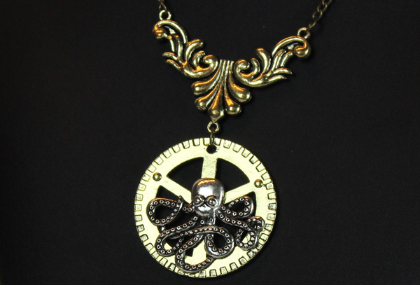 Steampunk Pendant with Necklace - Octopus